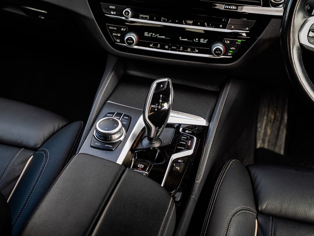 2022 BMW 5 Series