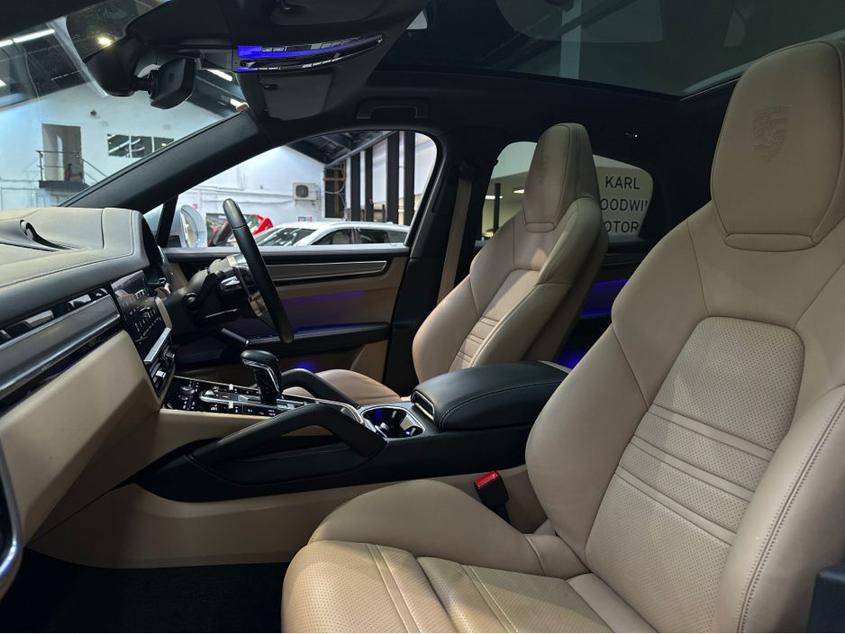 2023 Porsche Cayenne