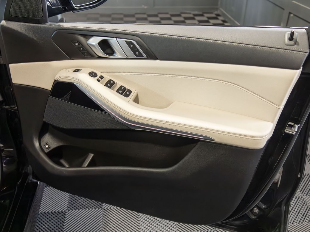 2022 BMW X5