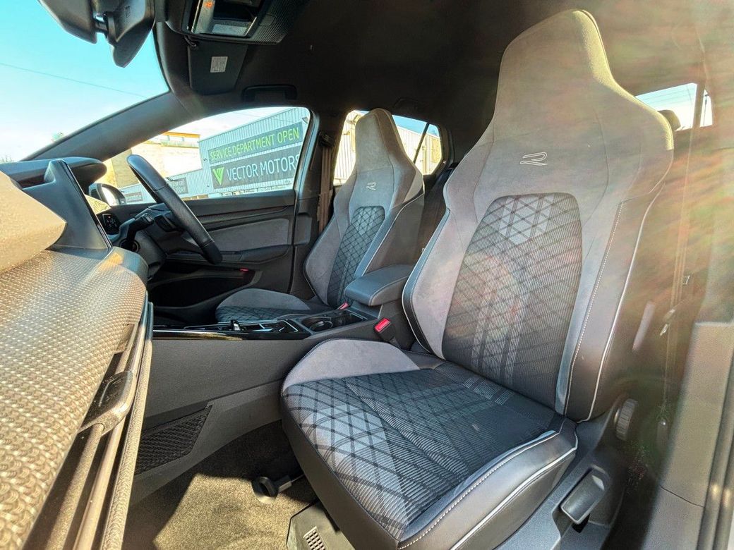 2023 Volkswagen Golf