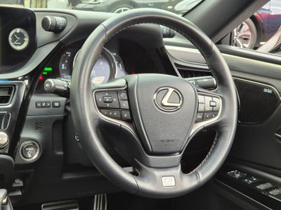 2023 Lexus ES 300h