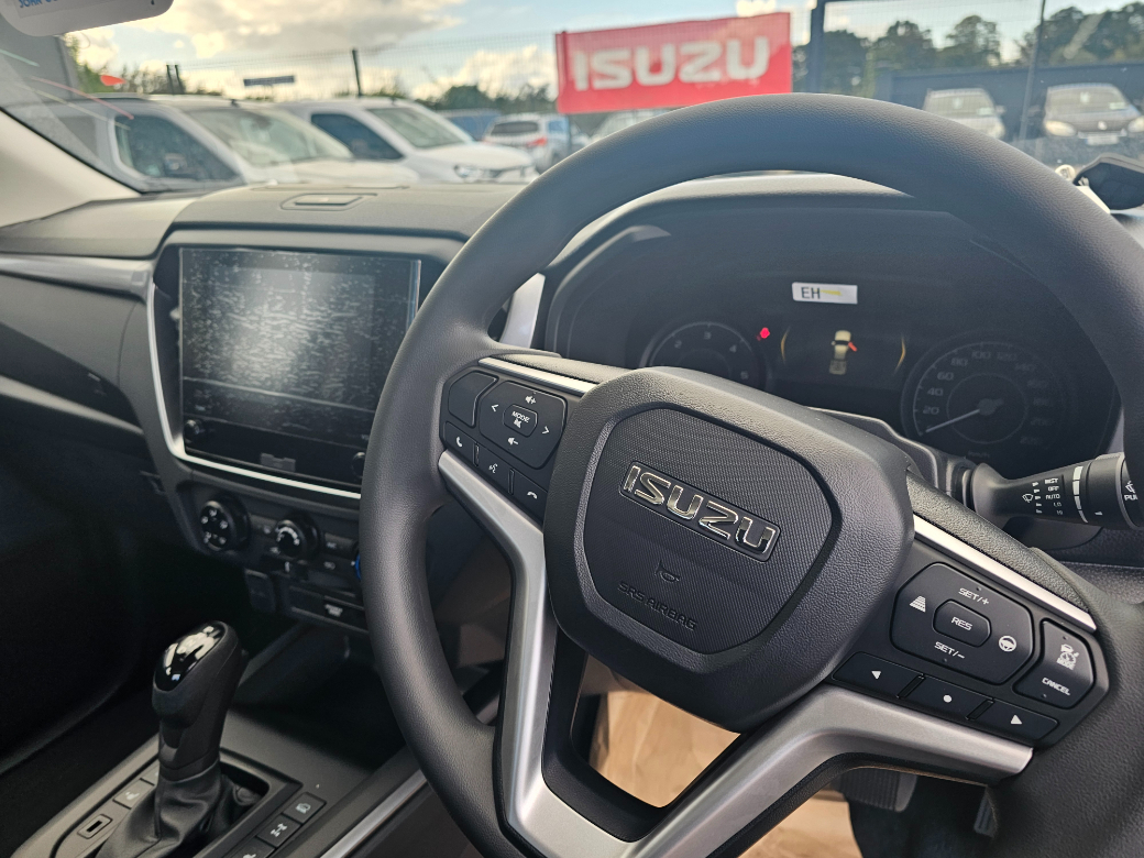 2025 Isuzu D-MAX