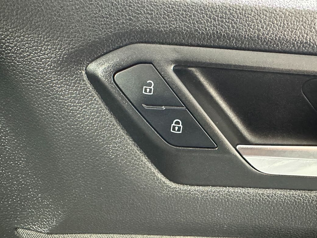 2025 Volkswagen T-Roc