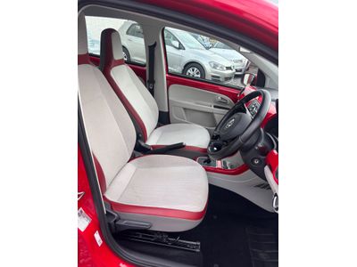 2016 Volkswagen up!
