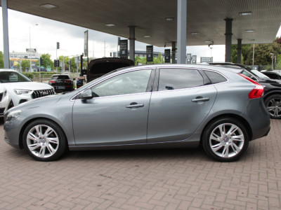 2016 Volvo V40