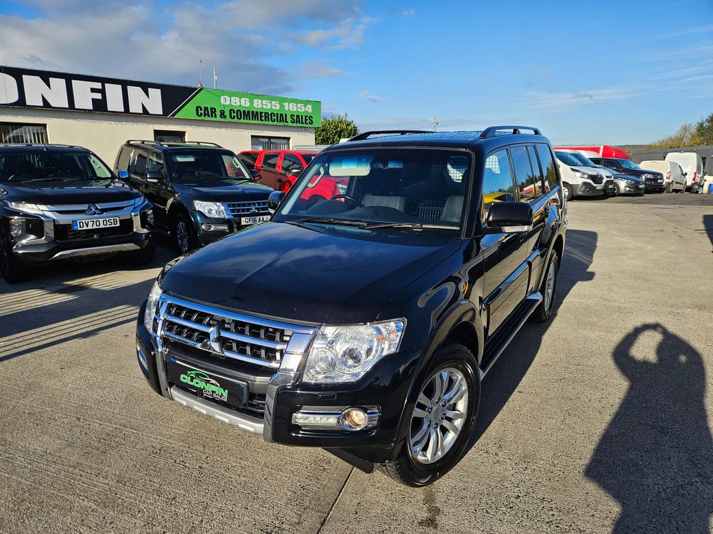 2015 Mitsubishi Pajero