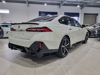 2025 BMW i5