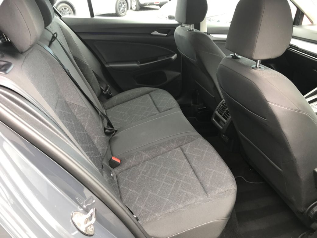 2023 Volkswagen Golf