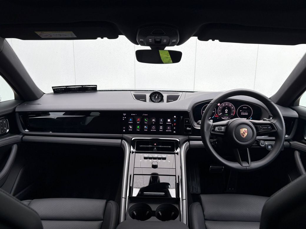 2025 Porsche Panamera