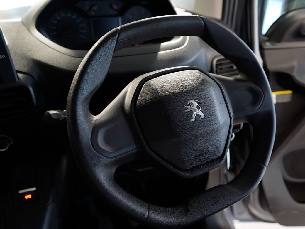 2021 Peugeot Partner