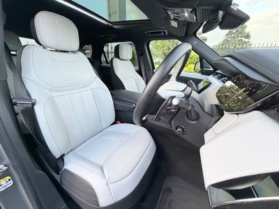 2024 Land Rover Range Rover Sport