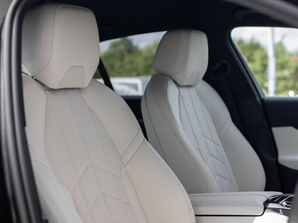2025 BMW i5