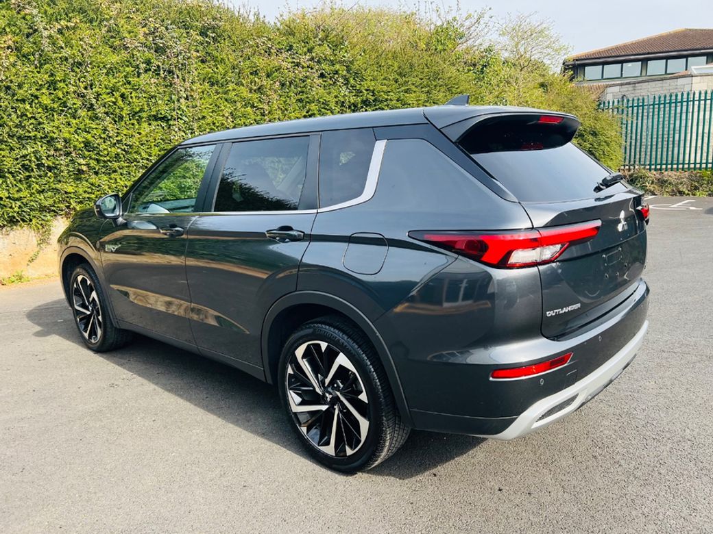 2024 Mitsubishi Outlander