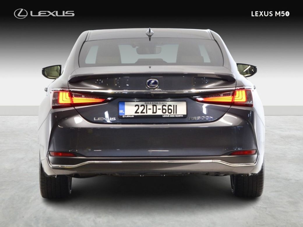 2022 Lexus ES 300h