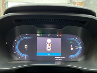 2023 Volvo XC40