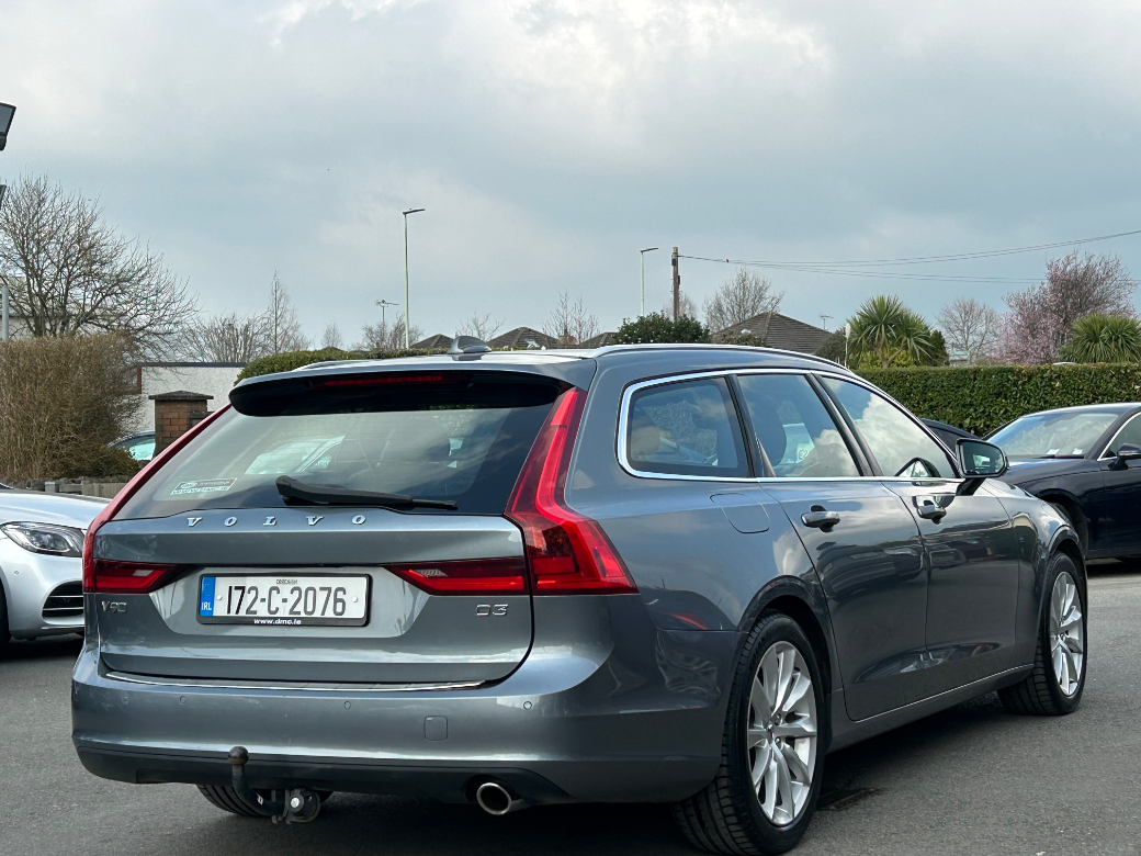 2017 Volvo V90