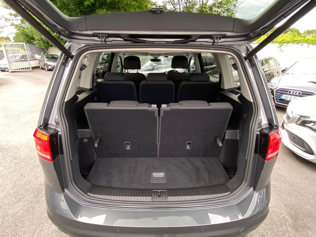 2020 Volkswagen Touran