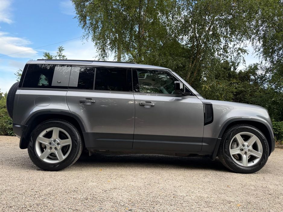 2023 Land Rover Defender