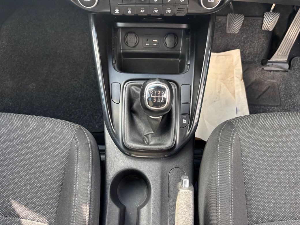 2018 Kia Carens