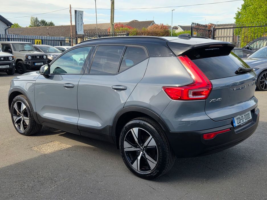 2022 Volvo XC40