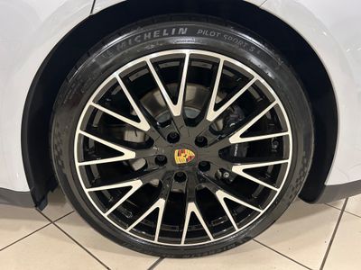 2024 Porsche Panamera
