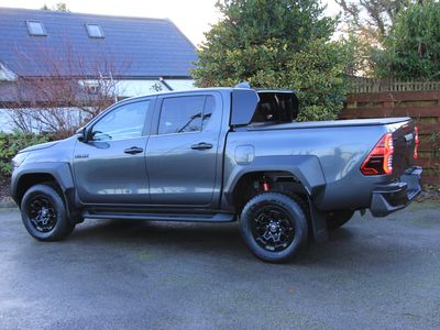 2025 Toyota Hilux