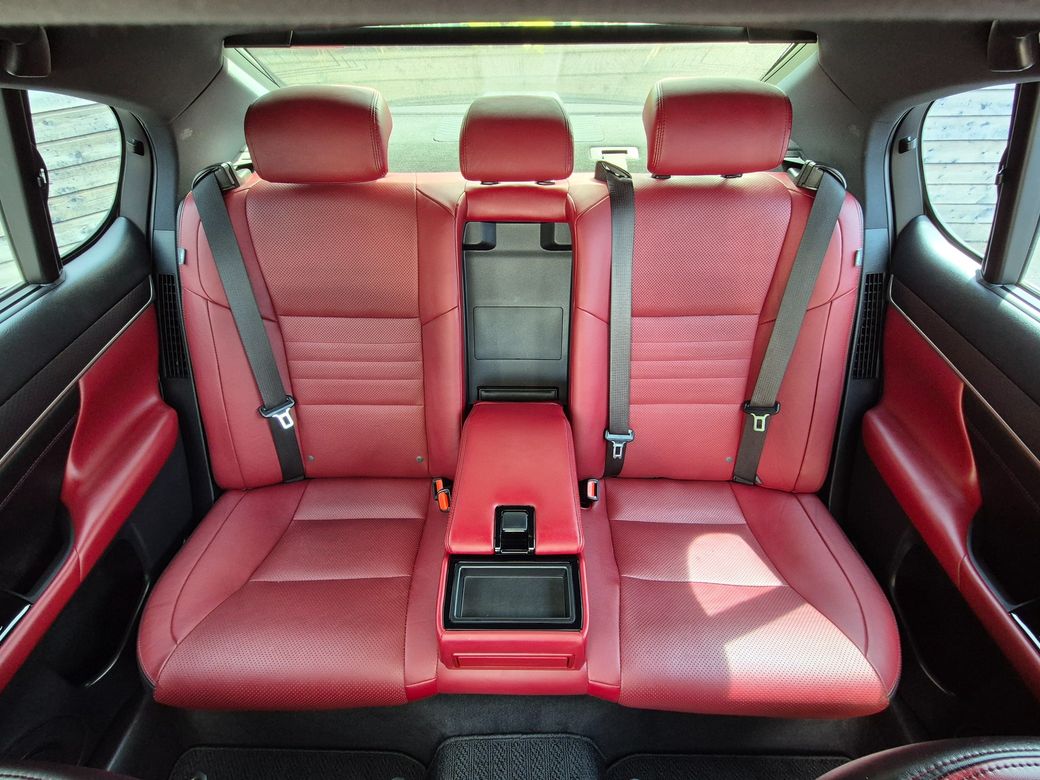 2018 Lexus GS 300H