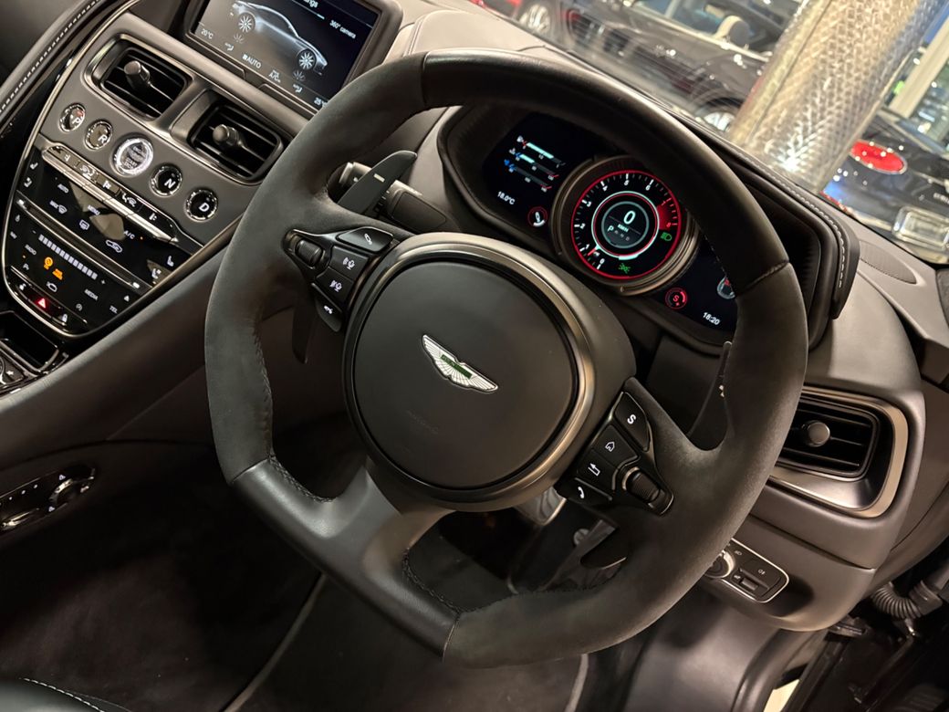 2022 Aston Martin DB11