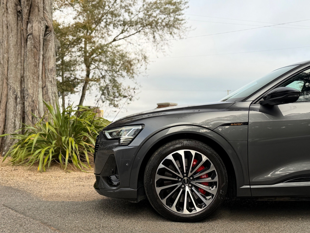 2022 Audi e-tron