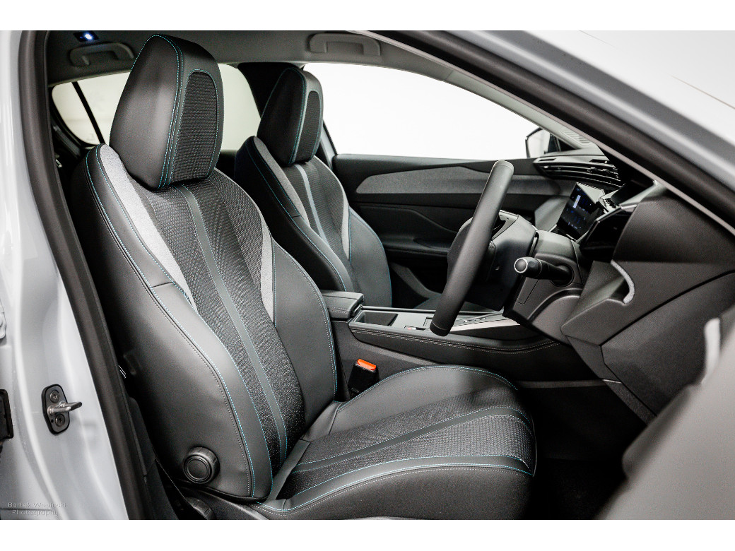 2025 Peugeot 308