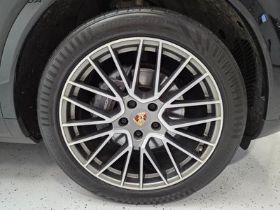 2023 Porsche Cayenne