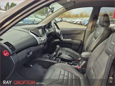 2015 Mitsubishi L200