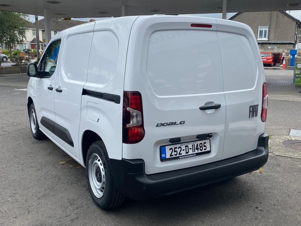 2025 Fiat Doblo
