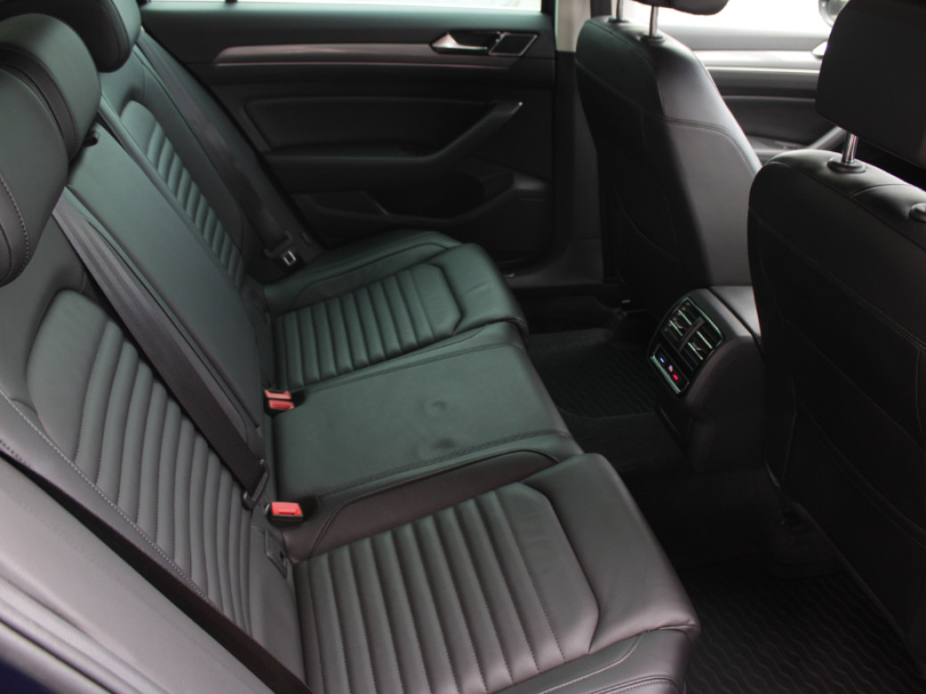 2019 Volkswagen Passat