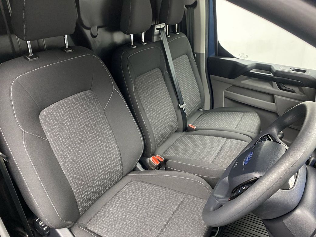 2024 Ford Transit Custom