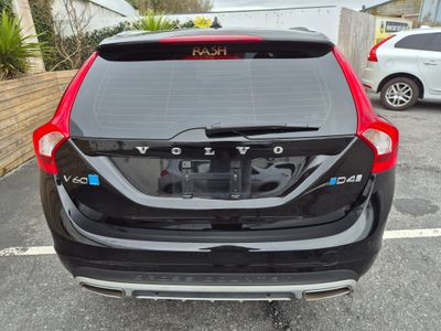 2017 Volvo V60 Cross Country