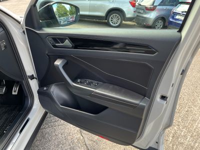 2023 Volkswagen T-Roc