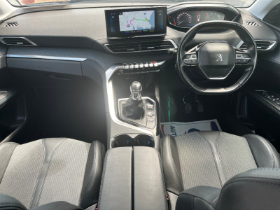 2022 Peugeot 5008