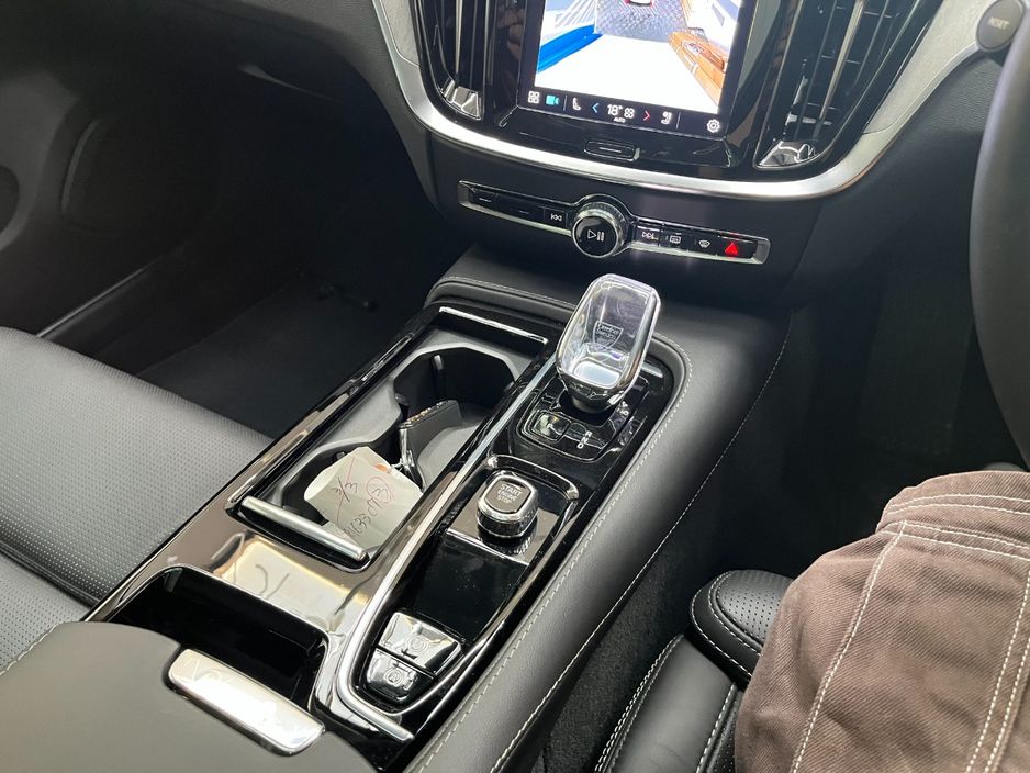 2024 Volvo V60