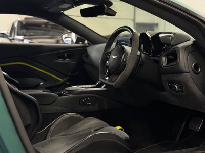 2024 Aston Martin Vantage