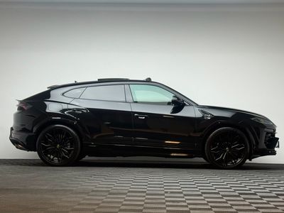 2025 Lamborghini Urus