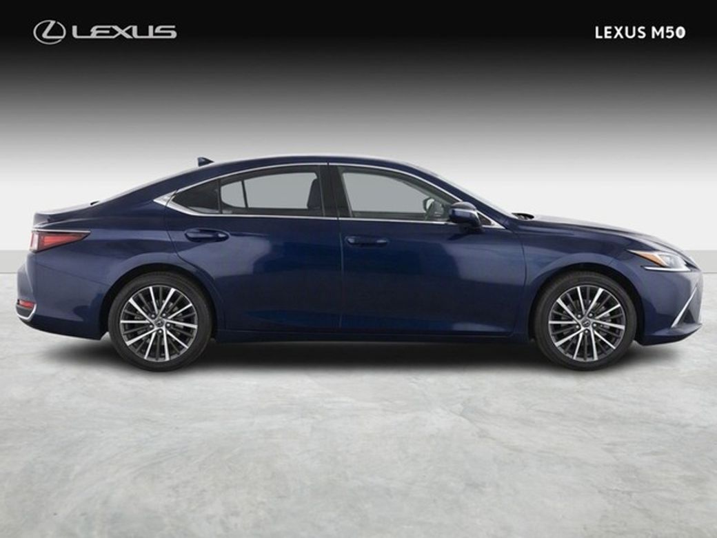 2025 Lexus ES 300h