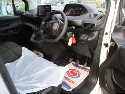 2021 Peugeot Partner