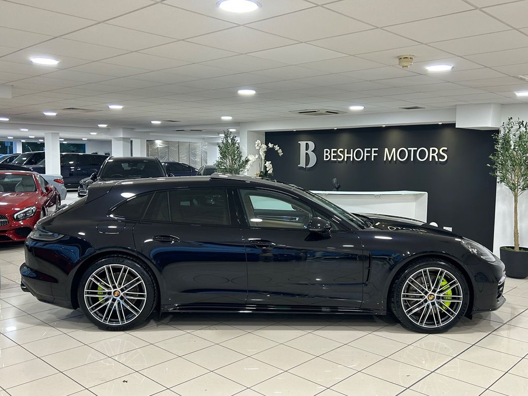 2023 Porsche Panamera
