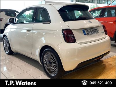 2025 Fiat 500e