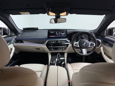 2022 BMW 5 Series