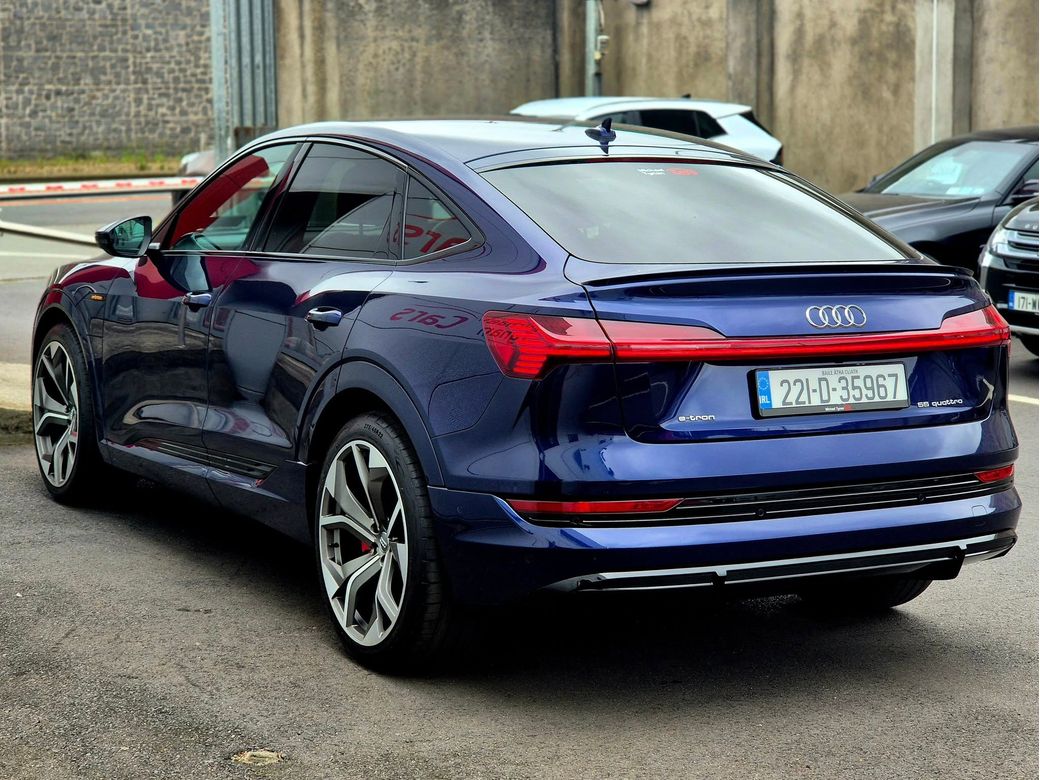 2022 Audi e-tron