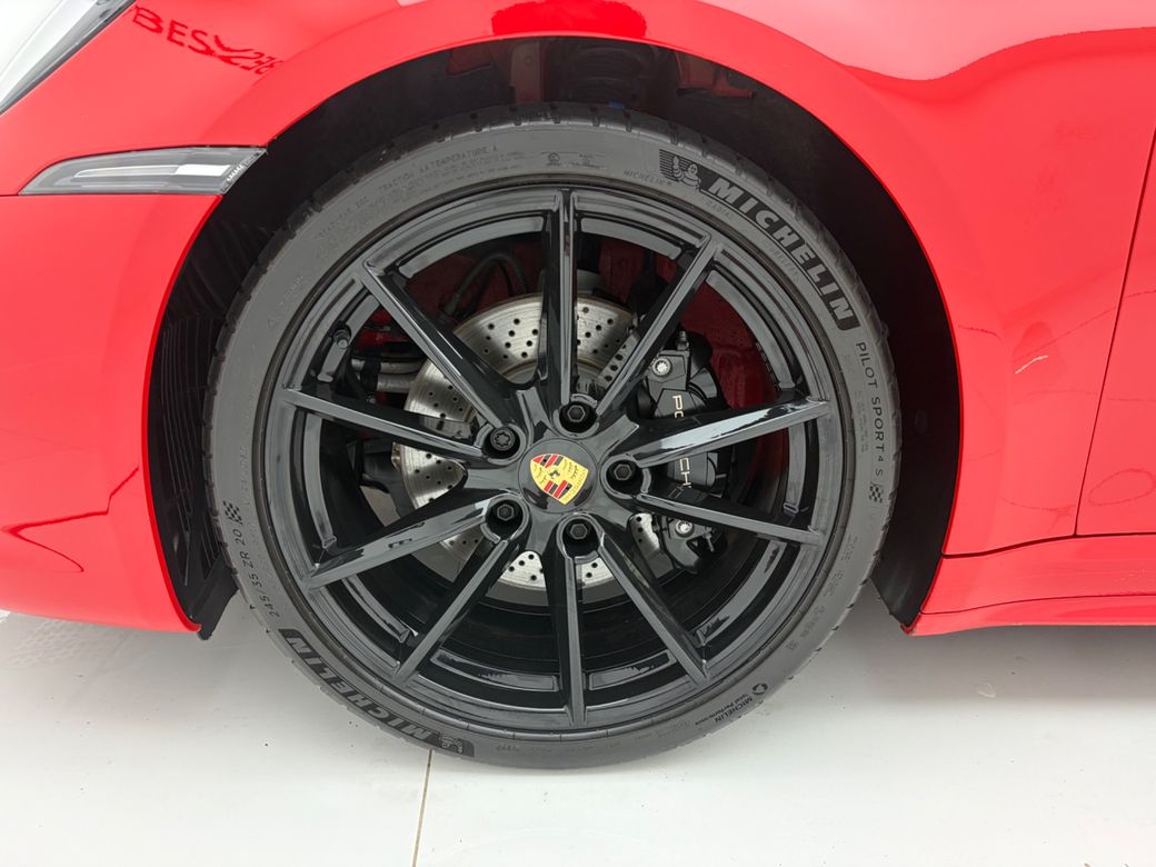 2023 Porsche 911