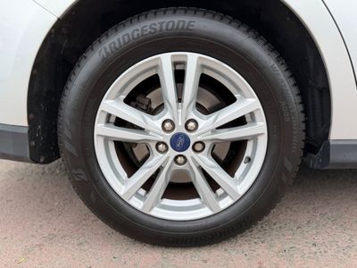 2017 Ford Galaxy