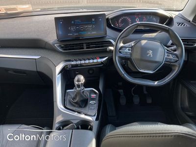 2021 Peugeot 5008